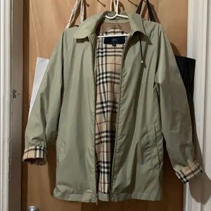 Burberry lighweight jacket